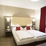 City-hotel Отель 3*