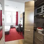 City-hotel Ξενοδοχείο