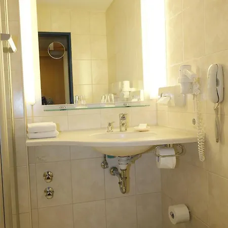 City-hotel 3*