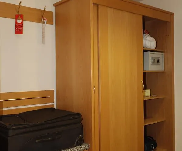Hotel City-hotel